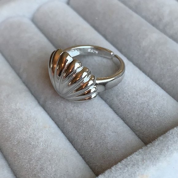 925 Sterling Silver Shell Wide Adjustable Ring - Picture 9 of 12